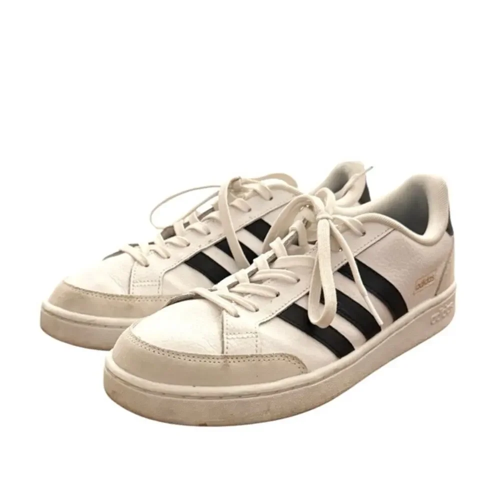 Adidas White Black Stripe Leather Sneakers Men’s Size 10 Classic Lace Up Shoes